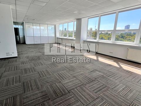 коммерческая по адресу Степана Бандеры просп. (Московський), 8