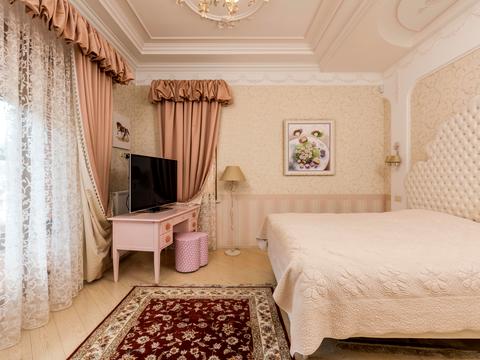 будинок за адресою с. Нещерів, Пархоменко