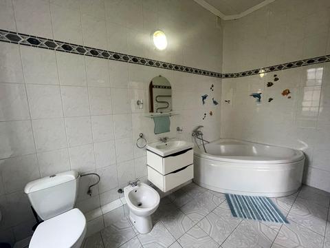 комерційна за адресою Білицька вул., 31