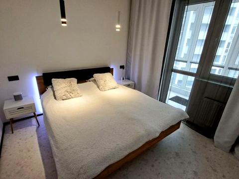 квартира по адресу Ревуцкого ул., 40-В