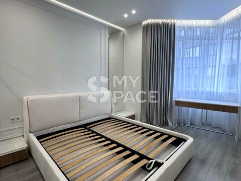 квартира за адресою Андрія Верхогляда вул. (Михайла Драгомирова), 14-А