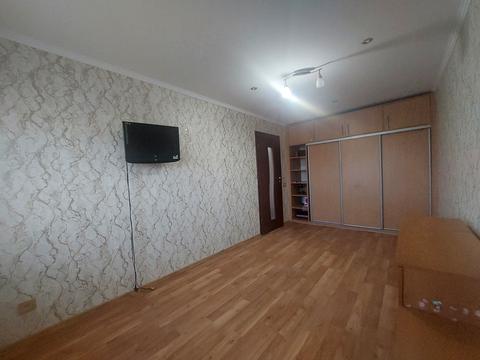 квартира за адресою Олександра Довженка вул., 8