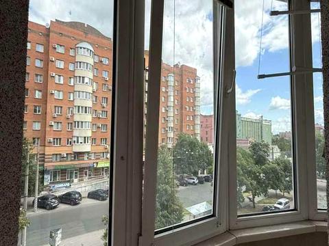 квартира за адресою Небесної Сотні вул. (Леніна), 86а