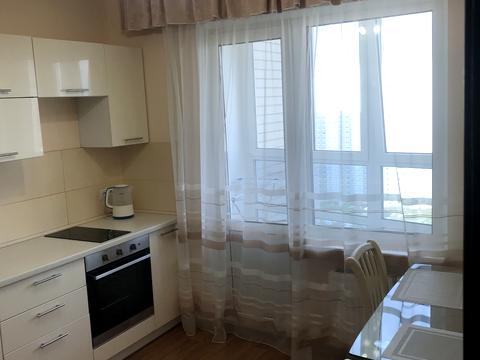 квартира за адресою Софії Русової вул., 7-Г