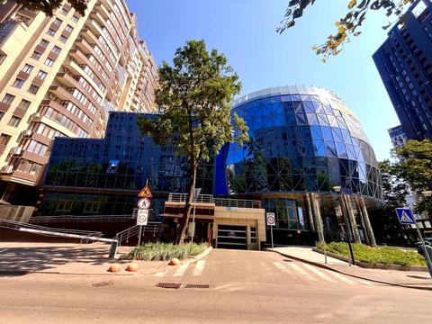 паркомісце за адресою Василя Тютюнника вул. (Анрі Барбюса), 37/1