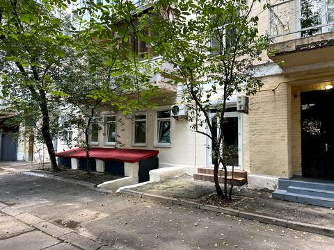 коммерческая по адресу Резницкая ул., 11