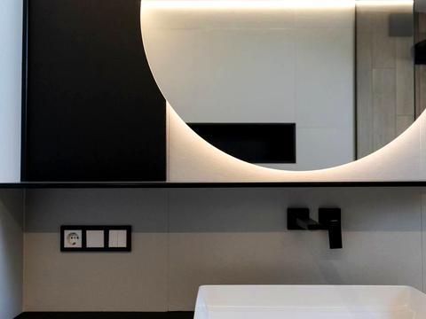 будинок за адресою Князя Романа