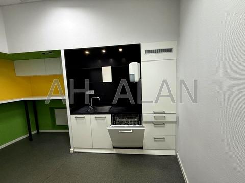комерційна за адресою Михайлівська вул., 7
