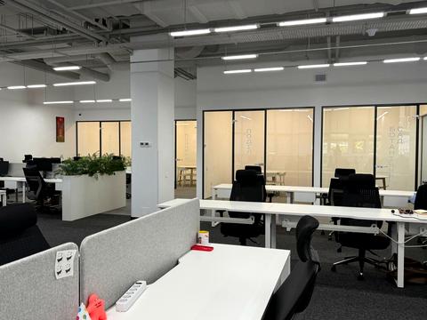 комерційна за адресою Сім'ї Прахових вул. (Гайдара), 58/10