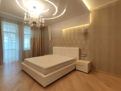 квартира по адресу Леси Украинки бульв., 7-А