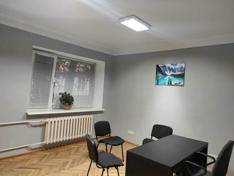комерційна за адресою Авіаконструктора Антонова вул., 2/32