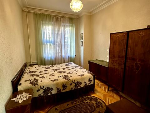 квартира по адресу Строителей ул., 33