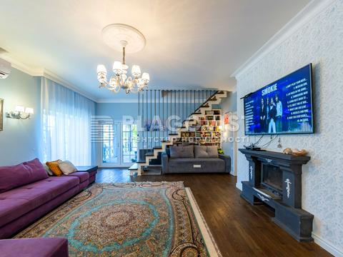 дом по адресу Киев, Центральная ул., 1