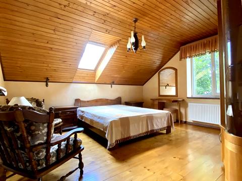 будинок за адресою Героїв Небесної Сотні, 28