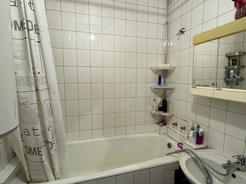 квартира по адресу Академика Глушкова просп., 23