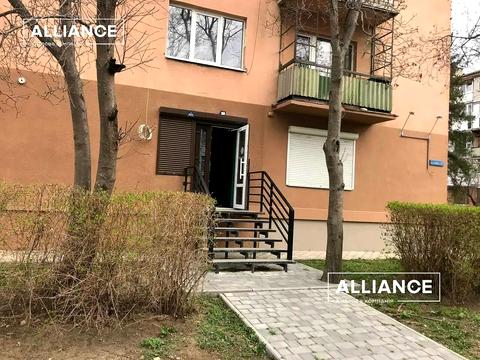 комерційна за адресою Української Перемоги вул. (Академіка Сахарова), 27
