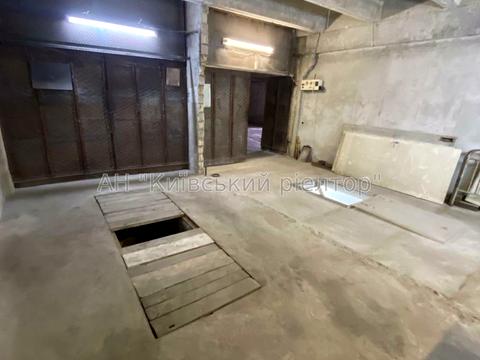 паркомісце за адресою Євгена Сверстюка вул. (Марини Раскової), 52-В