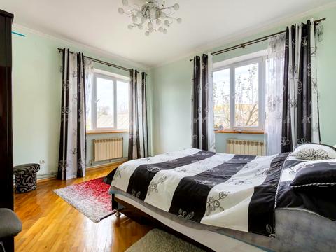 будинок за адресою Фабрична вул., 150