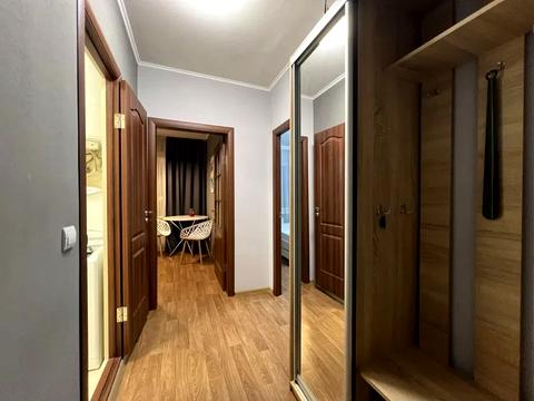 квартира за адресою Софії Русової вул., 5-Б
