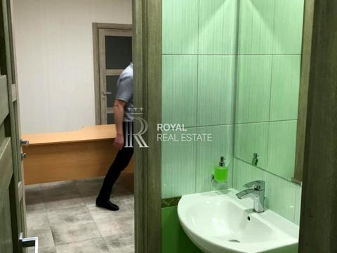 комерційна за адресою Харківське шосе, 19