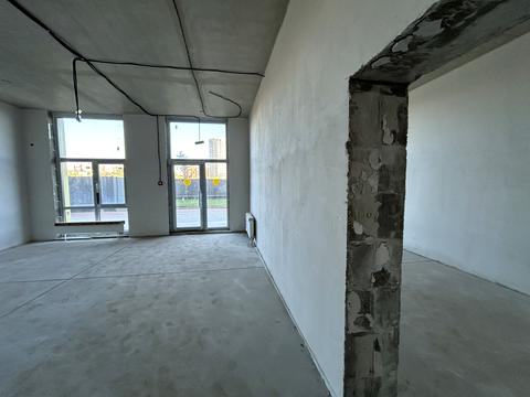 комерційна за адресою Краснова вул., 60