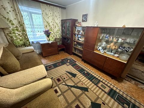 квартира за адресою Кропивницького вул., 1