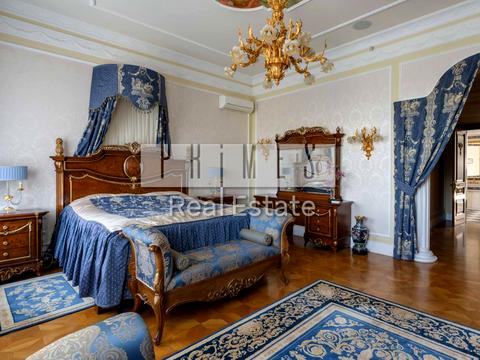 будинок за адресою смт. Козин, Столичне шосе