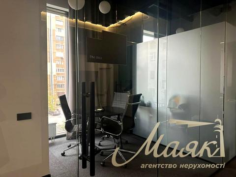 комерційна за адресою Антоновича вул. (Горького), 74