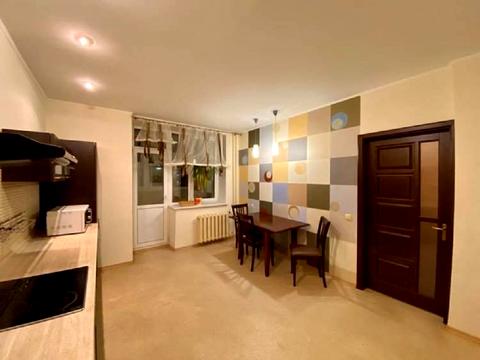 квартира по адресу Миколы Бажана просп., 10