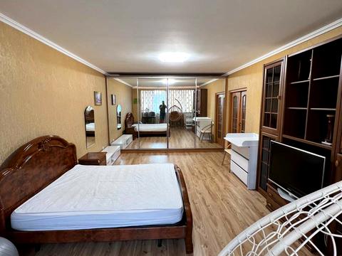 квартира за адресою Тополина вул., 14а