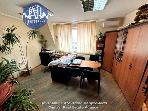 коммерческая по адресу Нижнебазарная пл., 4-А
