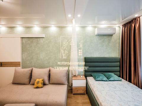 квартира за адресою Софії Русової вул., 3