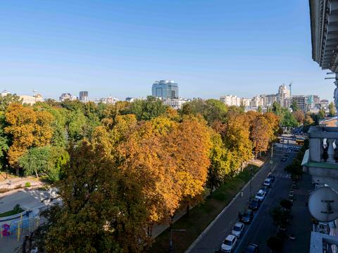 коммерческая по адресу Терещенковская ул., 13