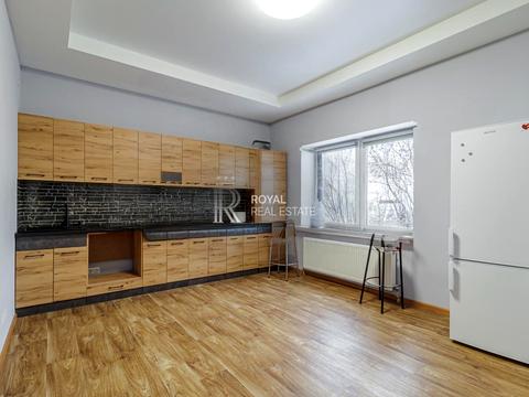 комерційна за адресою Володимира Самійленка вул. (Холмогорська), 17