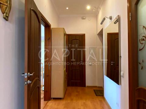 квартира за адресою Івасюка, 4 А