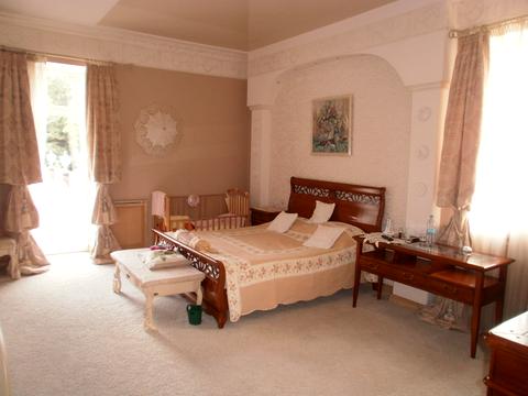 будинок за адресою Метрологічна вул., 10