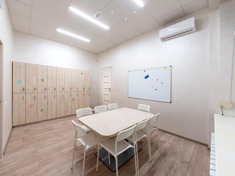 комерційна за адресою Перемишльська вул. (Червонопільська), 2-Г