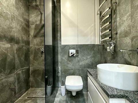 квартира за адресою Скоропадского, 8