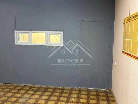 комерційна за адресою Героїв Маріуполя вул. (Адмірала Головка), 40