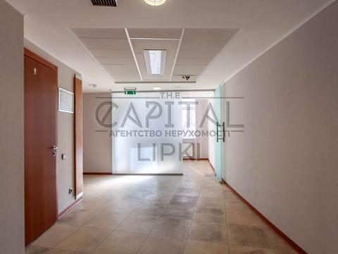 комерційна за адресою Дмитрівська вул., 92