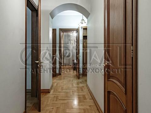 комерційна за адресою Саксаганського вул., 29