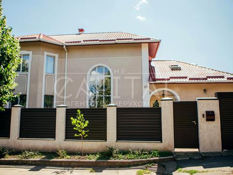 будинок за адресою Монтажників вул., 107