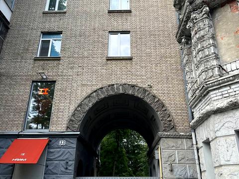квартира за адресою Дмитра Яворницького просп. (Карла Маркса), 33