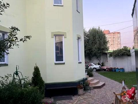 будинок за адресою Миколи Вінграновського вул. (Пушкіна)