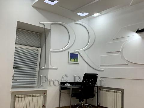 комерційна за адресою Панаса Мирного вул., 9