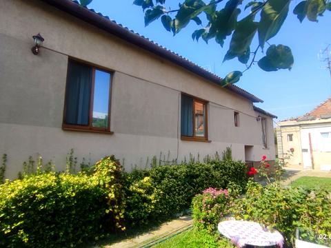 будинок за адресою Віталія Постолакі пл., 8