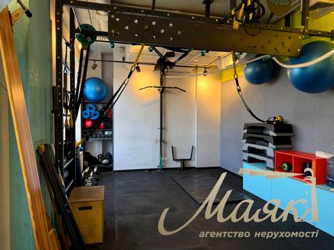 комерційна за адресою Сім'ї Прахових вул. (Гайдара), 58