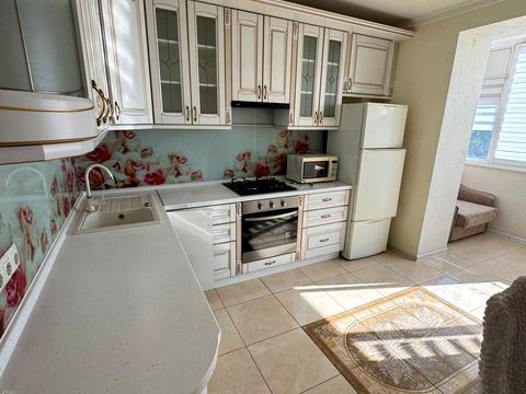 квартира за адресою Зарічанська вул., 9