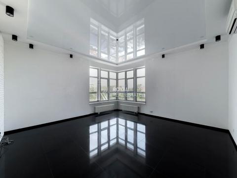 комерційна за адресою Кловський узвіз, 7a