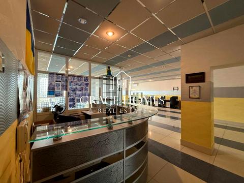 комерційна за адресою Саксаганського вул., 121